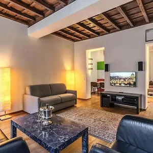 Apartment Domus Mondrian Luxury House, Rome